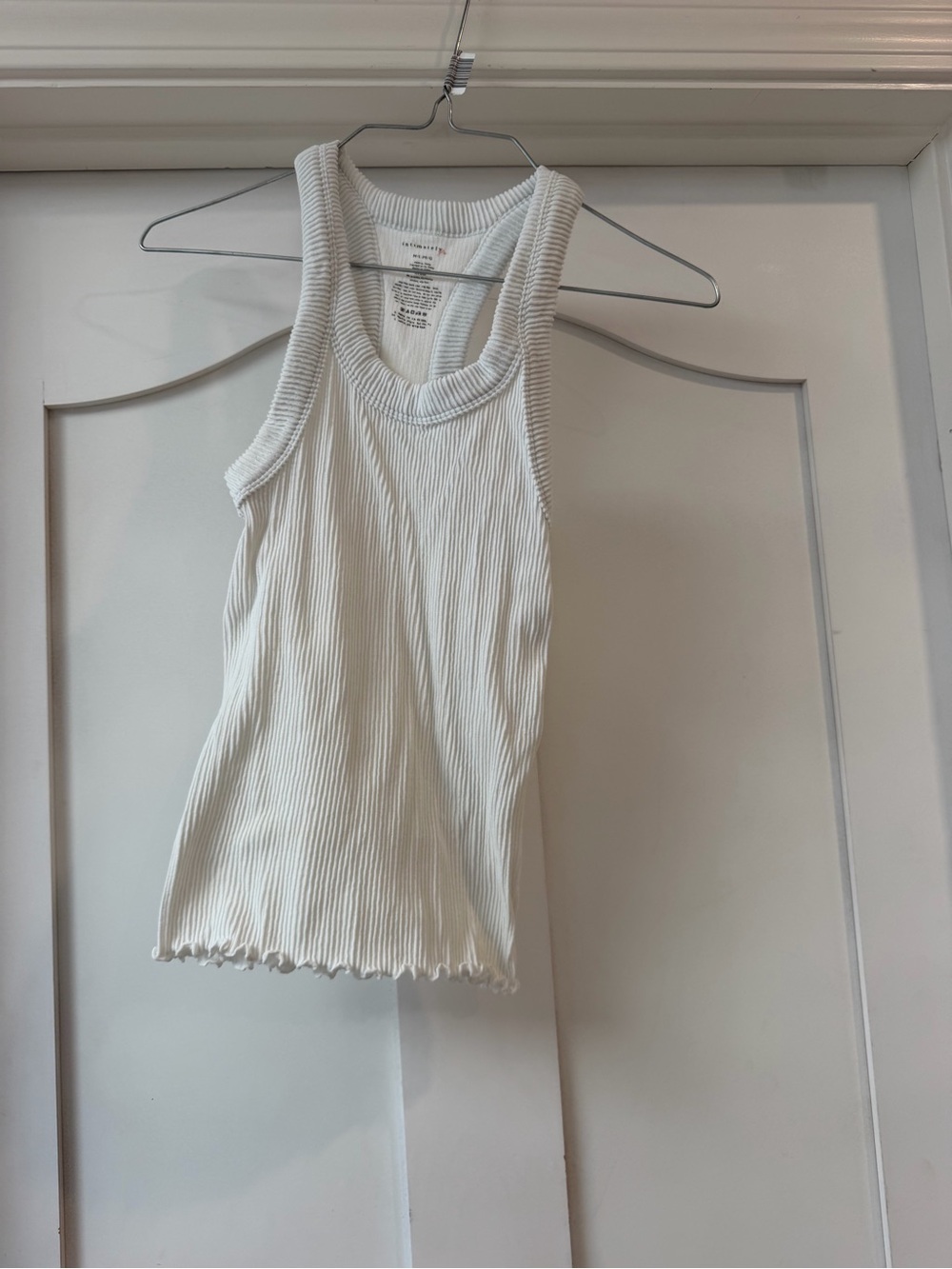Ribbed White Scoop Neck Tank Top